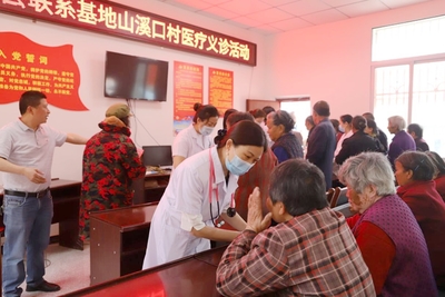 射洪市知聯(lián)會(huì)開展紅五月社會(huì)服務(wù)活動(dòng)，以專業(yè)力量助力社會(huì)經(jīng)濟(jì)咨詢